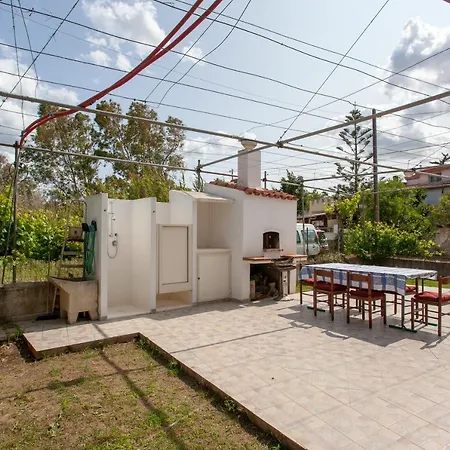 Casa Con Giardino Posada (Sardinia)